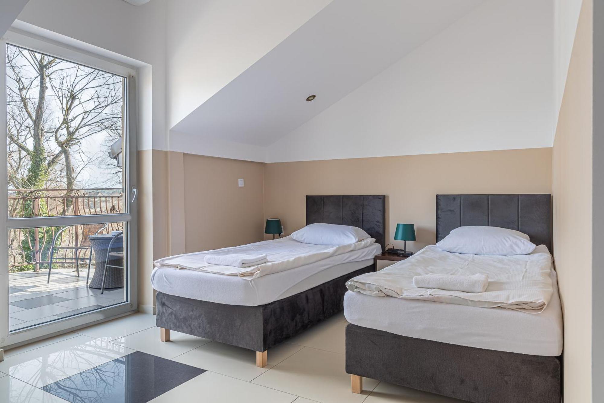 Motel "Plomyk" Kunowice Екстер'єр фото