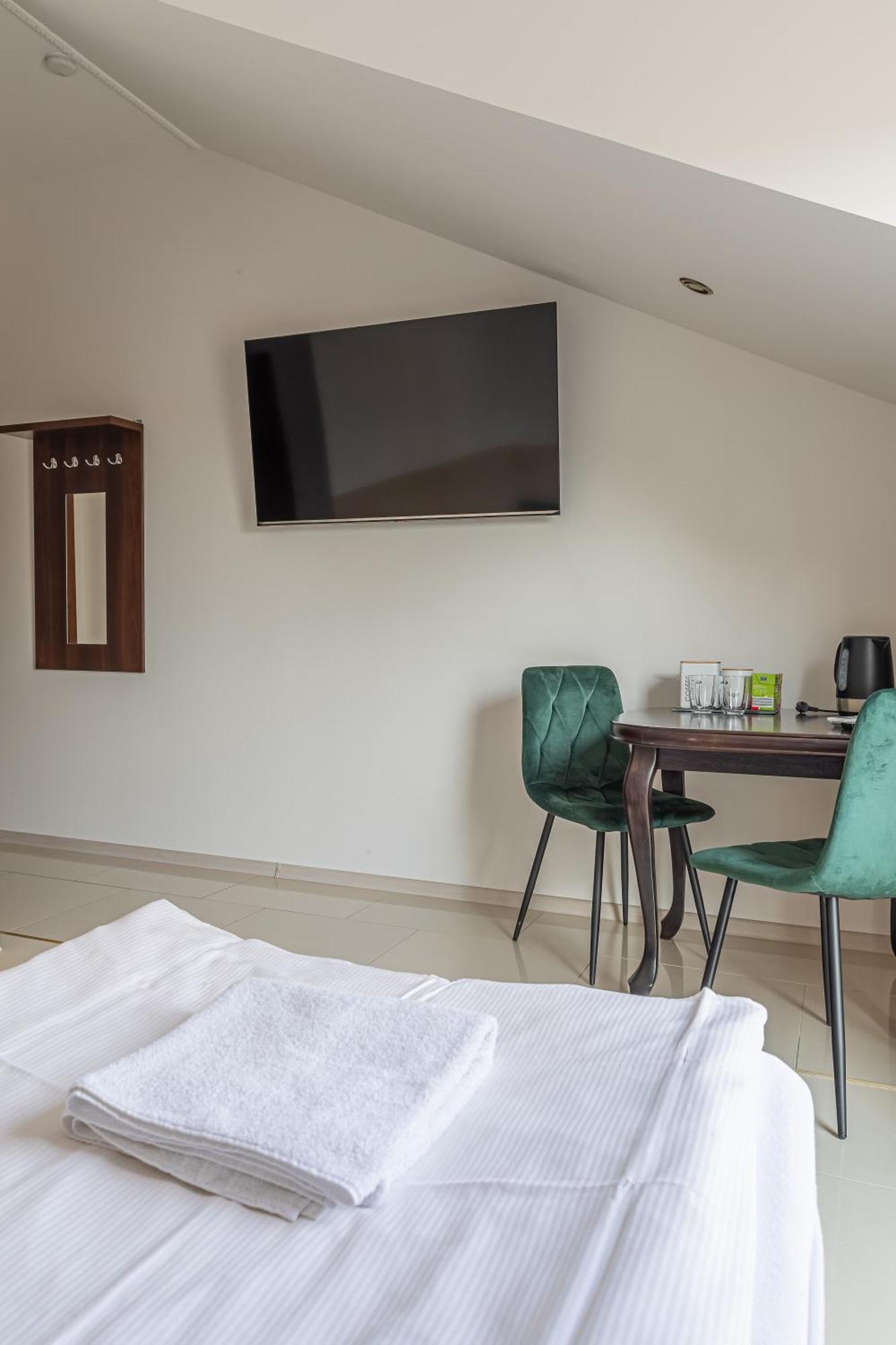 Motel "Plomyk" Kunowice Екстер'єр фото